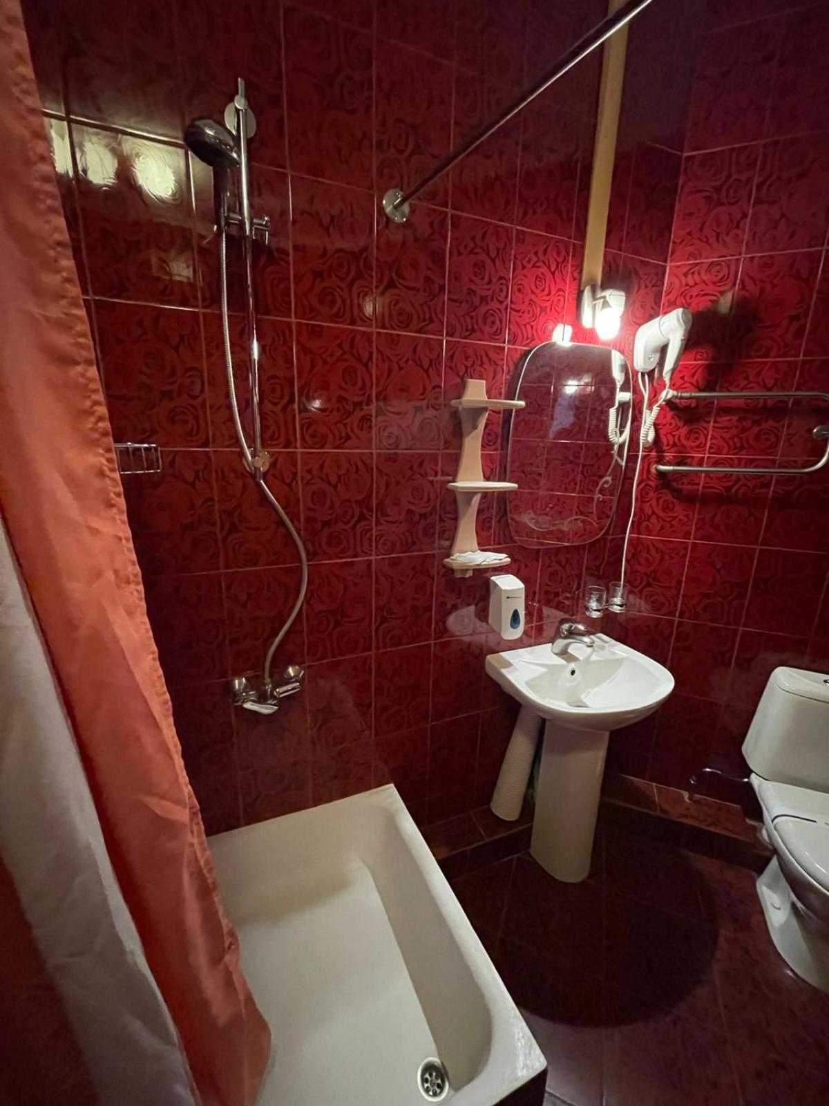 Tisa Hotel Petropavlovskaya Borshchagovka Eksteriør bilde
